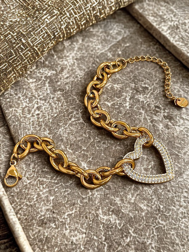 Pricilla Heart-Shaped Rhinestone Bracelet
